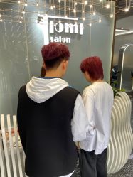 -Tloml salon