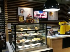 面包甜点陈列柜-麦当劳(西单明珠店)