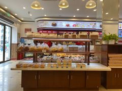 -红宝石·鲜奶小方·海派西点房(南丹店)