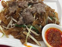 广式炒牛河-鼎珑点心仔(燕塘店)