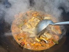 -地锅公社·现炒地锅鸡·地锅鱼·夜宵(罗锦路店)