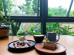 靠窗位-莫催咖啡