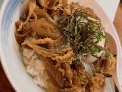 洋葱牛肉饭-初居食屋日式料理(万象城购物中心店)