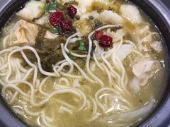 -周鱼小馆石锅酸菜鱼(活力汇店)