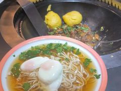 -锅老头海鲜铁锅炖