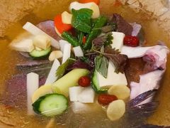 鮰鱼-云中鱼蒸汽石锅鱼(川沙百联店)