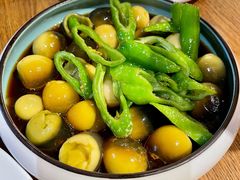 青椒皮蛋-小河公主秘制烤羊腿(小绿谷店)