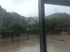 -深圳东部华侨城瀑布酒店
