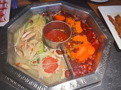 -佬土鹅肠火锅(扬中步行街店)