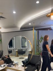 点击看大图 -八佰伴8008星级形象店