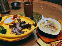 -郑百万·百万卤鹅重庆菜馆·家宴旗舰店(动物园店)