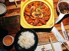 -多嘴肉蟹煲(万达店)