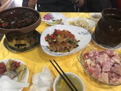 -大瓦罐湘土菜(海淀南路店)