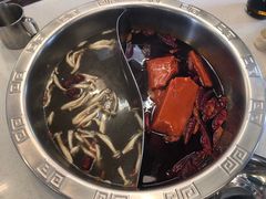 鸳鸯锅底-憨铁匠老火锅(龙岗万科里店)