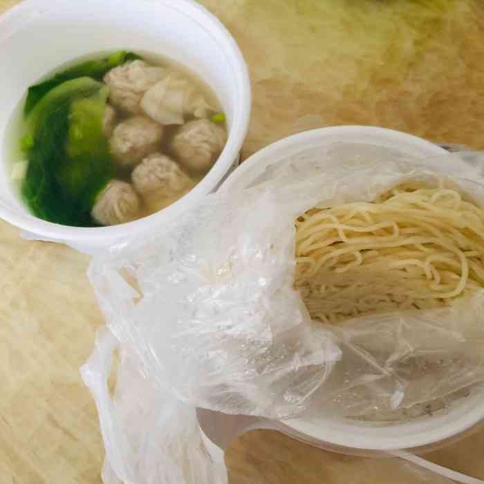 打开app查看高清大图 金生水起 2019年5月9日 关注 想不到这家云吞面