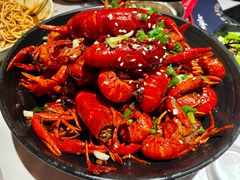 -巴厘龙虾·榜首油焖大虾(音乐学院·沿江酒馆店)