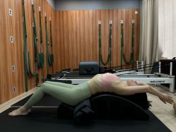 -一伽瑜伽·普拉提