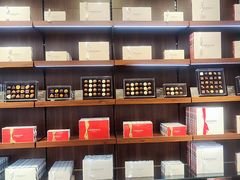 -Laderach 莱德拉(上海环贸iapm店)