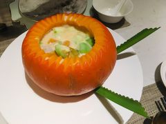 椰汁有机南瓜香芋茨实-闻见中国海南菜(K11店)