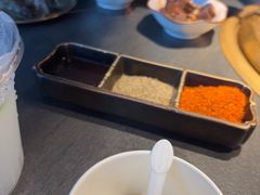 -铭牛烧肉·和牛海鲜自助(高新月牙湖店)