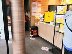 -麦当劳(虹梅路地铁站店)