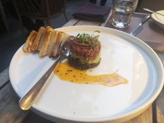 牛肉塔塔配牛油果黑橄榄酱-Solo(衡山路店)