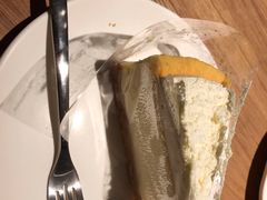 -星巴克(静安嘉里中心B2店)