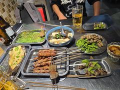 -马路牙子烧烤音乐酒馆(望京店)