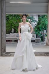 点击看大图 -MuseMarry婚纱(前海嘉里中心店)