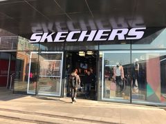 -SKECHERS 斯凯奇(上海国际时尚中心店)