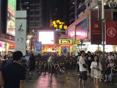 -东门小吃街