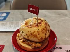 -必胜客(余姚五彩城店PH店)