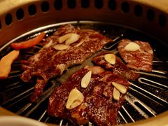 -炼火烤肉店