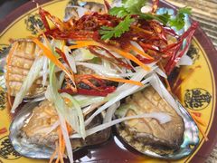 油泼鲍鱼-人和啤酒屋海鲜大排档(营口路店)