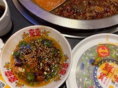 -沸炉重庆老火锅(军事博物馆店)