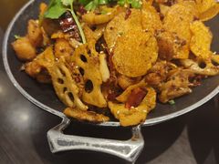 -川流不息·地道川菜·小龙虾(松东路店)