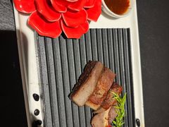 -蟹犇前•帝王蟹雪蟹(陆家嘴店)