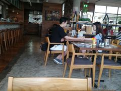 -ROAST coffee & eatery