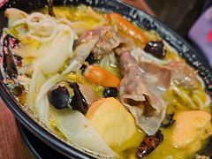 -肥汁米蘭香港米线(定西路店)