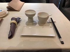 餐具摆设-尘香•传统川菜(创汇首座店)