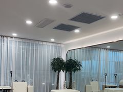 -英派斯健身旗舰店(海信国际中心馆)