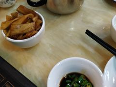 -华哥新鲜猪精品美食
