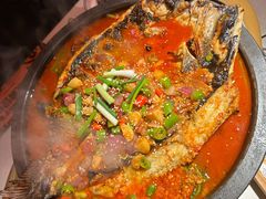 -鸣记脆皮烤鱼·海鲜烤鱼(三八广场店)