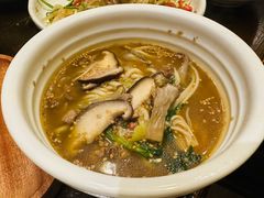 韩式牛肉火锅面-萨拉伯尔(燕莎友谊商城店)