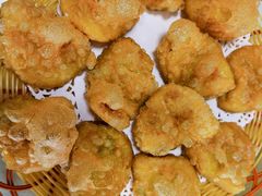黄米炸糕-那达慕蒙古风味酒楼