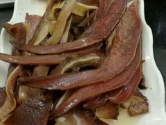 腊猪耳朵-弓虽昌焖烧鸡(大竹林店)