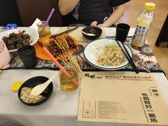 -刘姐啤酒鱼民族演艺餐厅(西街总店)