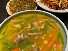 -万重锦·人文川菜馆(骡马市店)