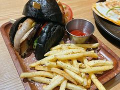 德国盘肠汉堡-HELLO 27 意面·沙拉·帕尼尼