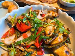 -大头虾越式风味餐厅(光明广场店)